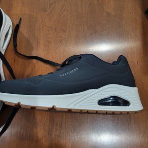 Skechers Los Angeles Women's Uno Stand On Air Trainers